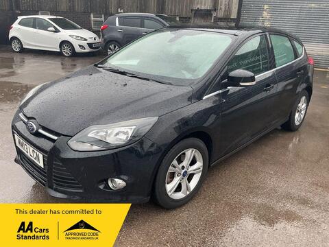 Ford Focus Hatchback 1.0T EcoBoost Zetec Euro 5 (s/s) 5dr