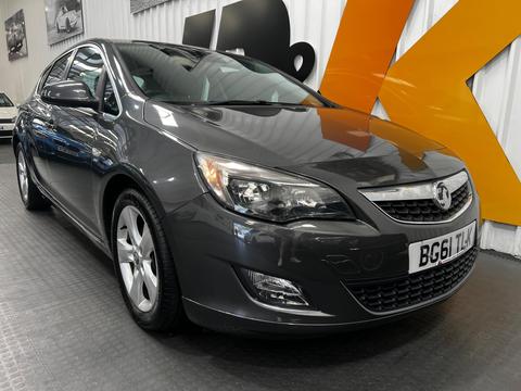 Vauxhall Astra Hatchback 2.0 CDTi ecoFLEX SRi Euro 5 (s/s) 5dr