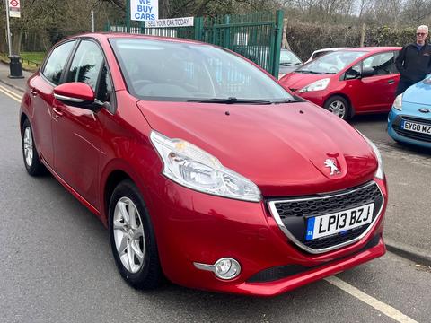 Peugeot 208 Hatchback 1.2 VTi Active Euro 5 5dr