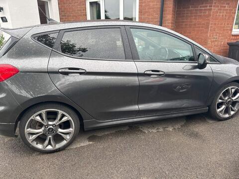 2020 Ford Fiesta, photograph 2