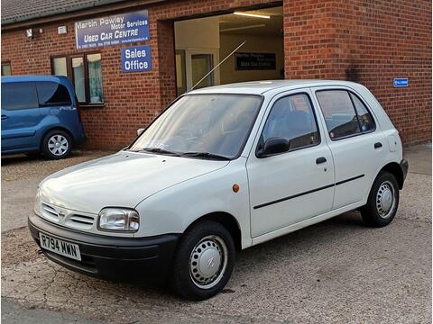 Nissan Micra Hatchback 1.0 16v Shape CVT 5dr