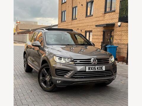 Volkswagen Touareg SUV 3.0 TDI V6 BlueMotion Tech R-Line Tiptronic 4WD Euro 6 (s/s) 5dr