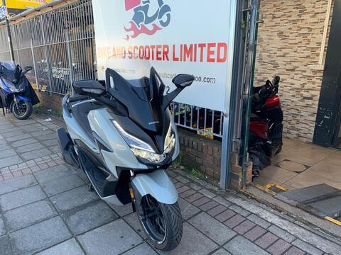 Honda Forza 125 Scooter 125 CVT Euro 5