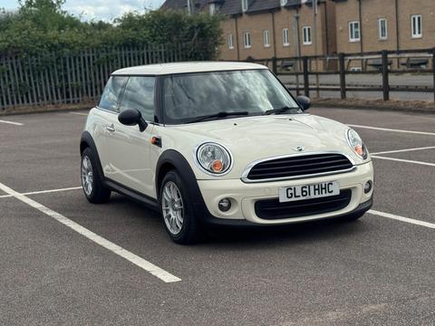 MINI Hatch Hatchback 1.6 First Euro 5 3dr