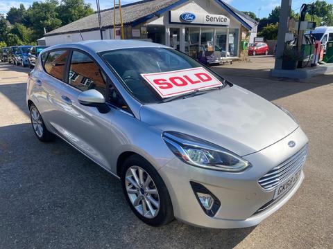 Ford Fiesta Hatchback 1.0T EcoBoost Titanium Euro 6 (s/s) 5dr