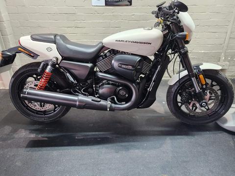 Harley-Davidson Street Custom Cruiser 750