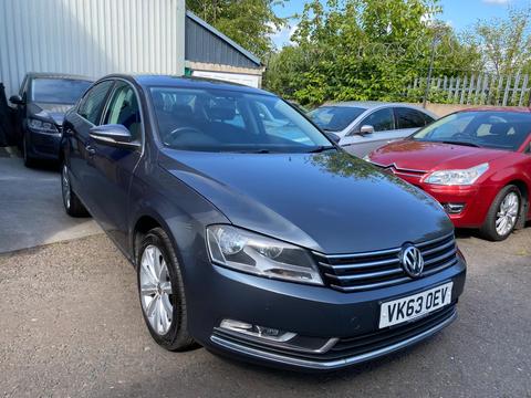 Volkswagen Passat Saloon 2.0 TDI BlueMotion Tech Highline Euro 5 (s/s) 4dr