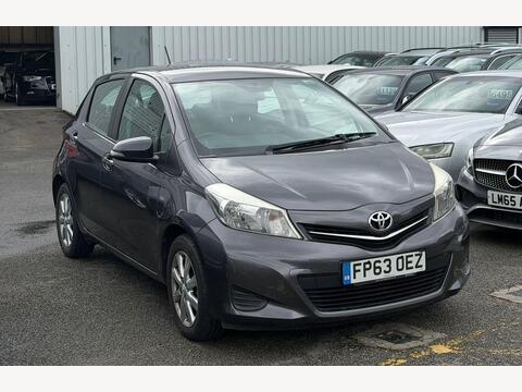 Toyota Yaris Hatchback 1.33 Dual VVT-i TR Euro 5 5dr