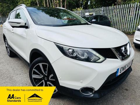 Nissan Qashqai SUV 1.2 DIG-T Tekna 2WD Euro 6 (s/s) 5dr