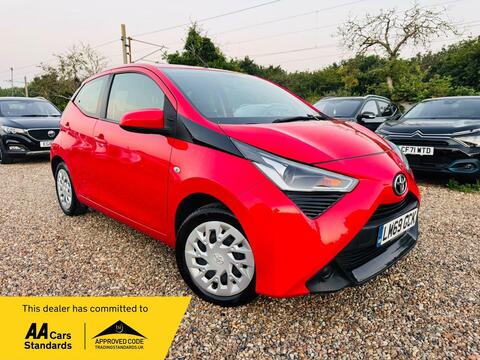 Toyota AYGO Hatchback 1.0 VVT-i x-play Euro 6 5dr