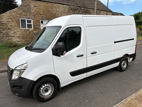 Nissan NV400 Panel Van 2.3 dCi 33 Acenta FWD L2 H2 Euro 6 5dr