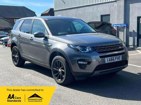 Land Rover Discovery Sport SUV 2.0 TD4 SE Tech 4WD Euro 6 (s/s) 5dr