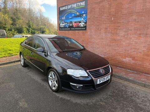 Volkswagen Passat Saloon 2.0 TDI Sport Euro 5 4dr