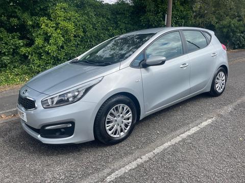 Kia Ceed Hatchback 1.6 CRDi 1 Euro 6 (s/s) 5dr