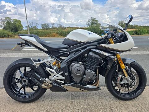 Triumph Speed Triple 1200 Naked 1200 RR X-ring Euro 5