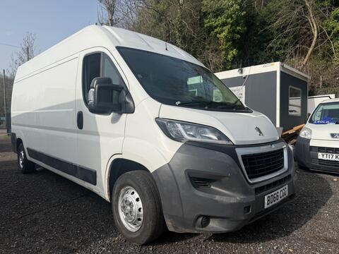 Peugeot Boxer Panel Van 2.0 BlueHDi 335 Professional L3 H2 Euro 6 5dr