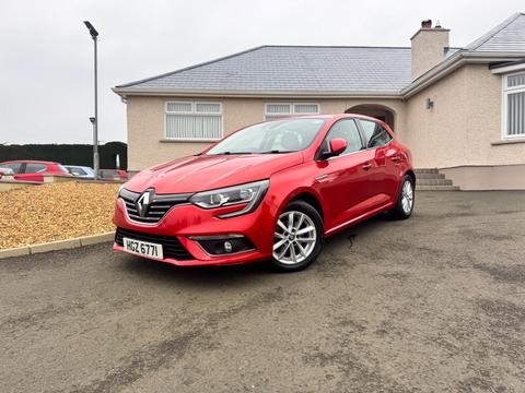Renault Megane Hatchback 1.2 TCe Dynamique Nav Euro 6 (s/s) 5dr