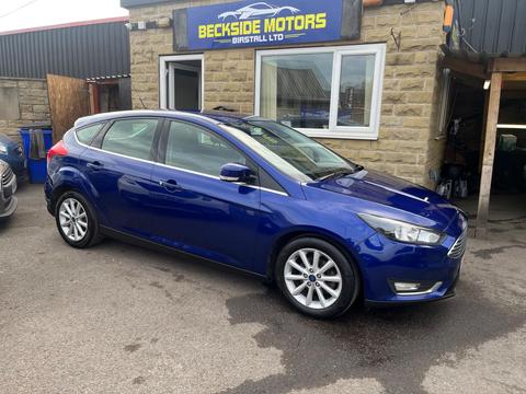 Ford Focus Hatchback 1.6 TDCi Titanium Euro 5 (s/s) 5dr