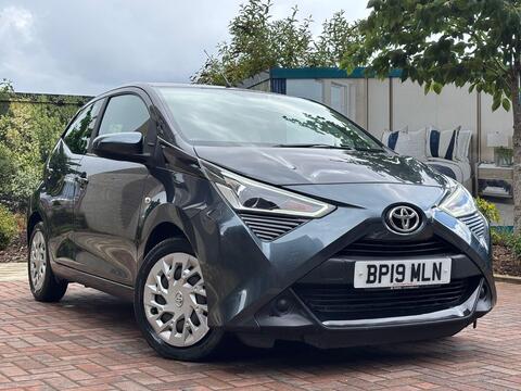 Toyota AYGO Hatchback 1.0 VVT-i x-play x-shift Euro 6 5dr