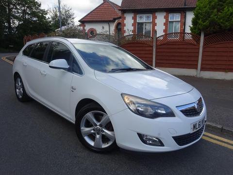 Vauxhall Astra Estate 2.0 CDTi ecoFLEX SRi Sports Tourer Euro 5 (s/s) 5dr