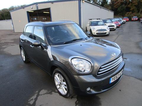 MINI Countryman SUV 2.0 Cooper D Auto Euro 5 5dr