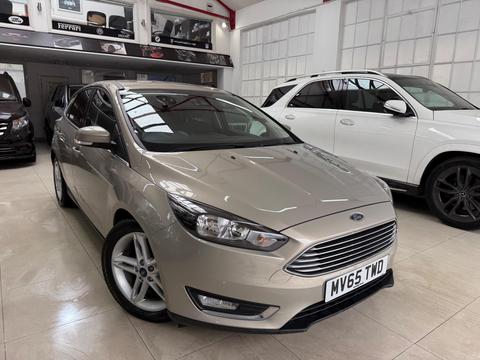 Ford Focus Hatchback 1.0T EcoBoost Titanium Euro 6 (s/s) 5dr