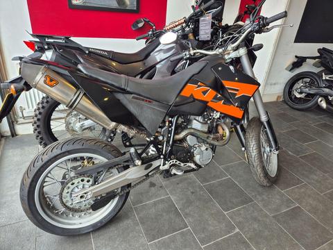 KTM 640 Duke Super Moto