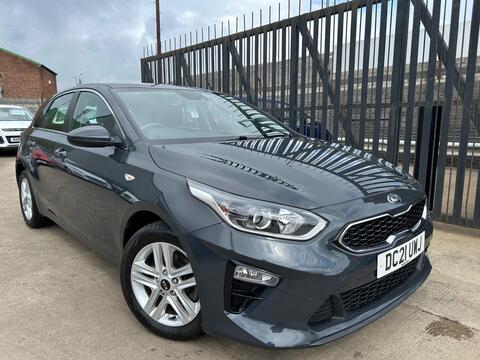 Kia Ceed Hatchback 1.6 CRDi MHEV 2 Euro 6 (s/s) 5dr