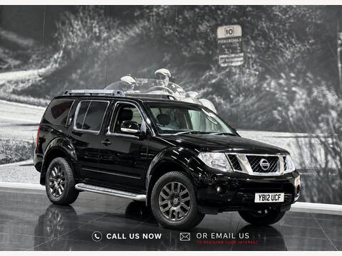 Nissan Pathfinder SUV 2.5 dCi Tekna 4WD Euro 5 5dr