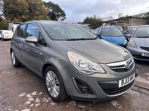 Vauxhall Corsa Hatchback 1.4 16V SE Euro 5 5dr