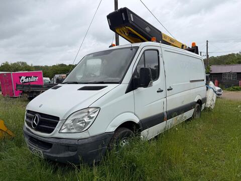 Mercedes-Benz Sprinter Panel Van 2.2 513 CDi RWD L2 4dr
