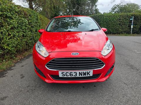 Ford Fiesta Hatchback 1.0 Zetec Euro 5 (s/s) 5dr