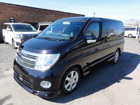 Nissan Elgrand MPV HIGHWAY STAR FRESH IMPORT