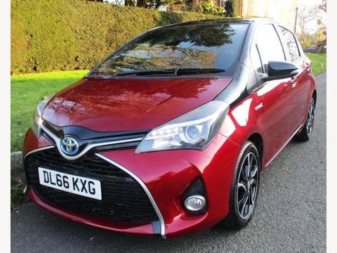 Toyota Yaris Hatchback 1.5 VVT-h Design E-CVT Euro 6 5dr
