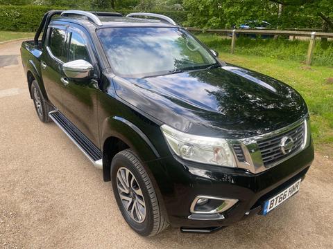 Nissan Navara Pickup 2.3 dCi Tekna Auto 4WD Euro 6 4dr