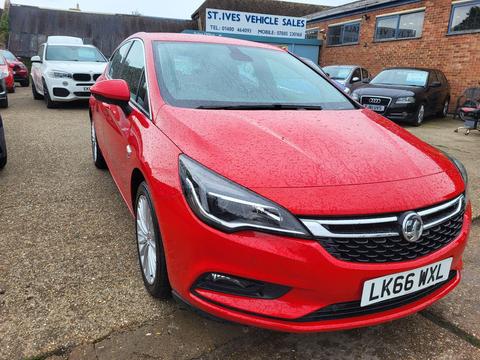 Vauxhall Astra Hatchback 1.4i Turbo Elite Nav Auto Euro 6 (s/s) 5dr