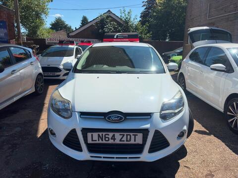 Ford Focus Hatchback 1.0T EcoBoost Zetec Navigator Euro 5 (s/s) 5dr