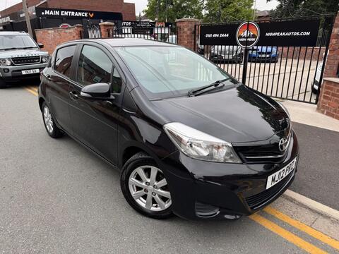 Toyota Yaris Hatchback 1.33 Dual VVT-i TR Euro 5 5dr