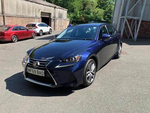 Lexus IS Saloon 2.5 300h E-CVT Euro 6 (s/s) 4dr