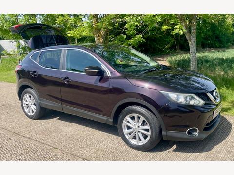 Nissan Qashqai SUV 1.2 DIG-T Acenta Premium 2WD Euro 5 (s/s) 5dr