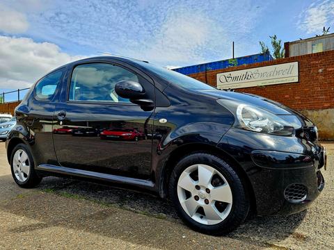 Toyota AYGO Hatchback 1.0 VVT-i Black Euro 4 3dr (AC)
