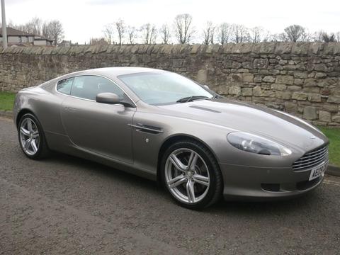 Aston Martin DB9 Coupe 6.0 V12 T-TronicII Euro 4 2dr