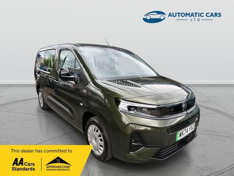 Vauxhall Combo Life Electric MPV 52kWh Design XL MPV Auto 5dr (7.4kW Charger)