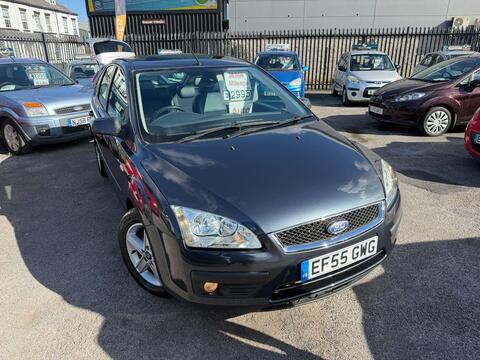 Ford Focus Hatchback 2.0 Titanium 5dr