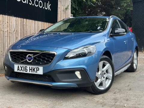 Volvo V40 Cross Country Hatchback 2.0 D2 Lux Nav Auto Euro 6 (s/s) 5dr
