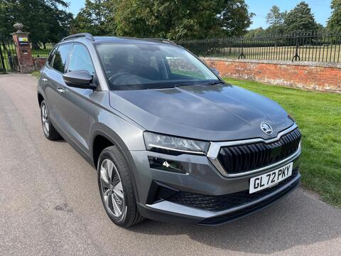 Skoda Karoq SUV 1.5 TSI ACT SE Drive Euro 6 (s/s) 5dr
