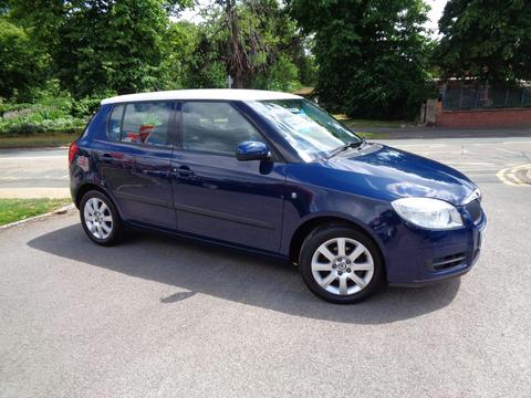 Skoda Fabia Hatchback 1.2 HTP 12V 2 5dr