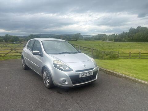 Renault Clio Hatchback 1.2 TCe Dynamique TomTom Euro 5 5dr