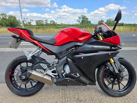 Yamaha R125 Super Sports 125 ABS