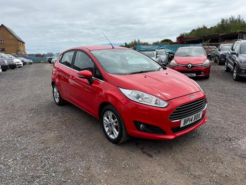 Ford Fiesta Hatchback 1.25 Zetec Euro 5 5dr